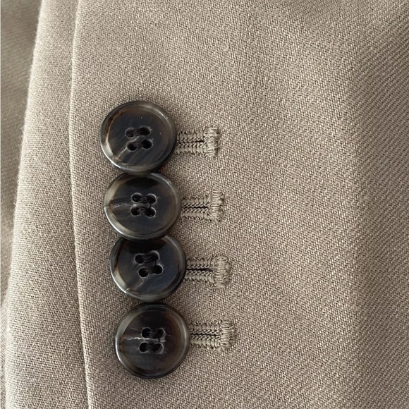 Ann Taylor Blazer Size 2P Tan Color Front Pockets Wool Blend One Button Closure - Picture 5 of 7